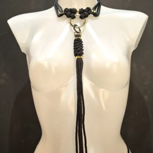 Figure Of A - Set - Kubi Choker with Detachable Flogger - Exclusive to FAB.LONDON (Gold Tone)