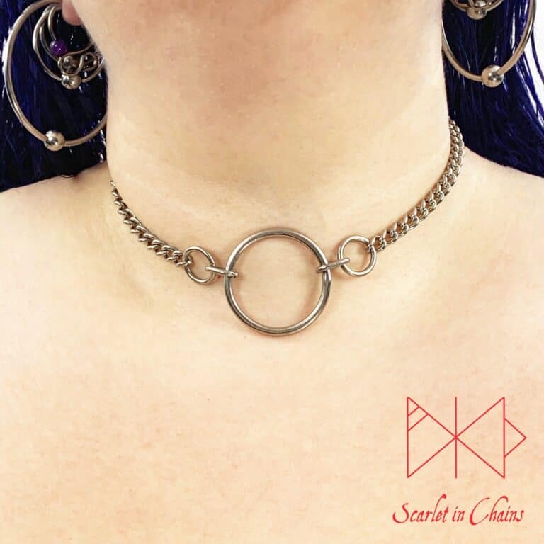 SCARLET IN CHAINS - Choker - Satellite